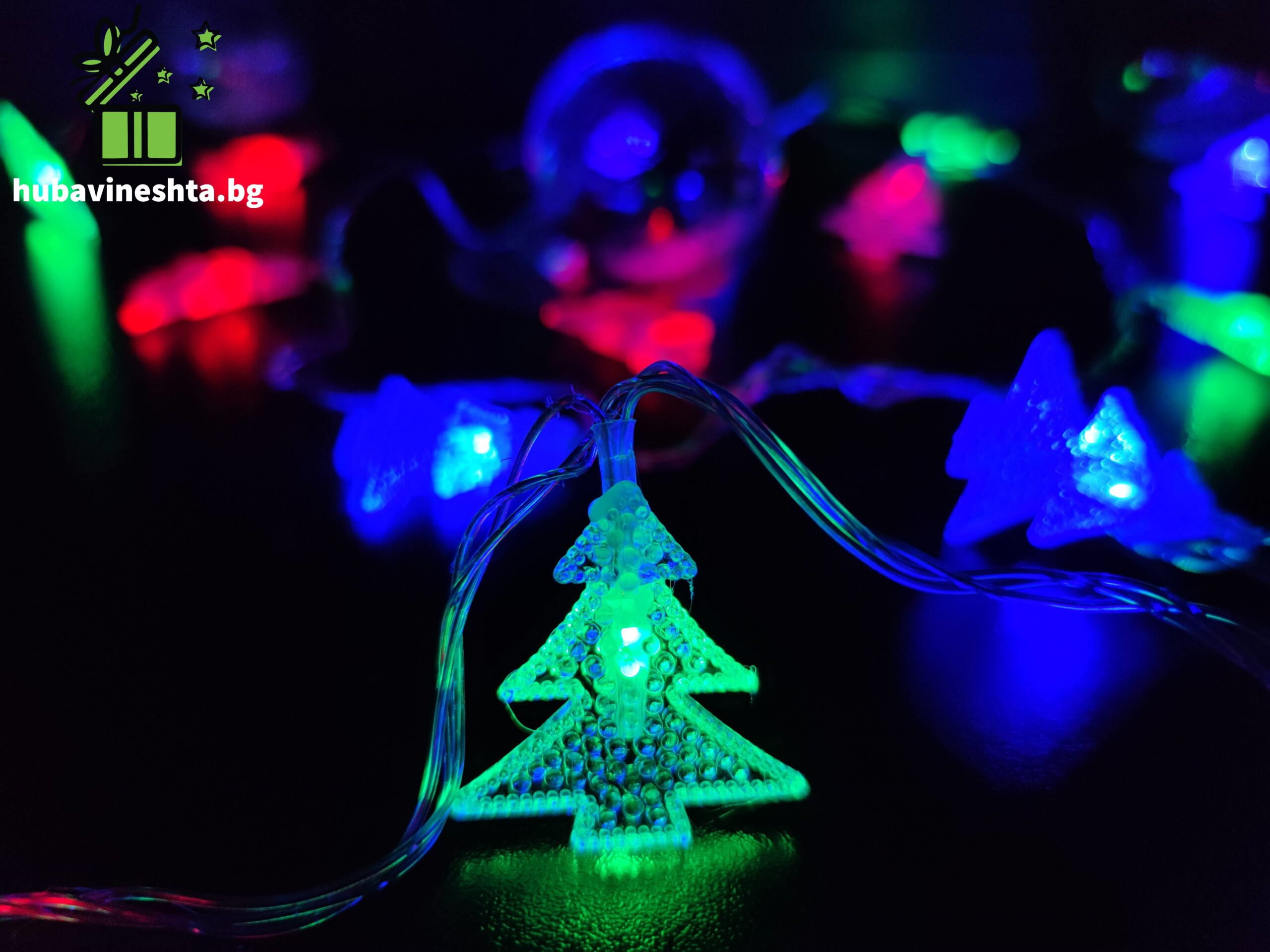 Многоцветни LED коледни лампички елха.2 scaled МНОГОЦВЕТНИ LED КОЛЕДНИ ЛАМПИЧКИ- ЕЛХИЧКИ Многоцветни LED коледни лампички- елхички