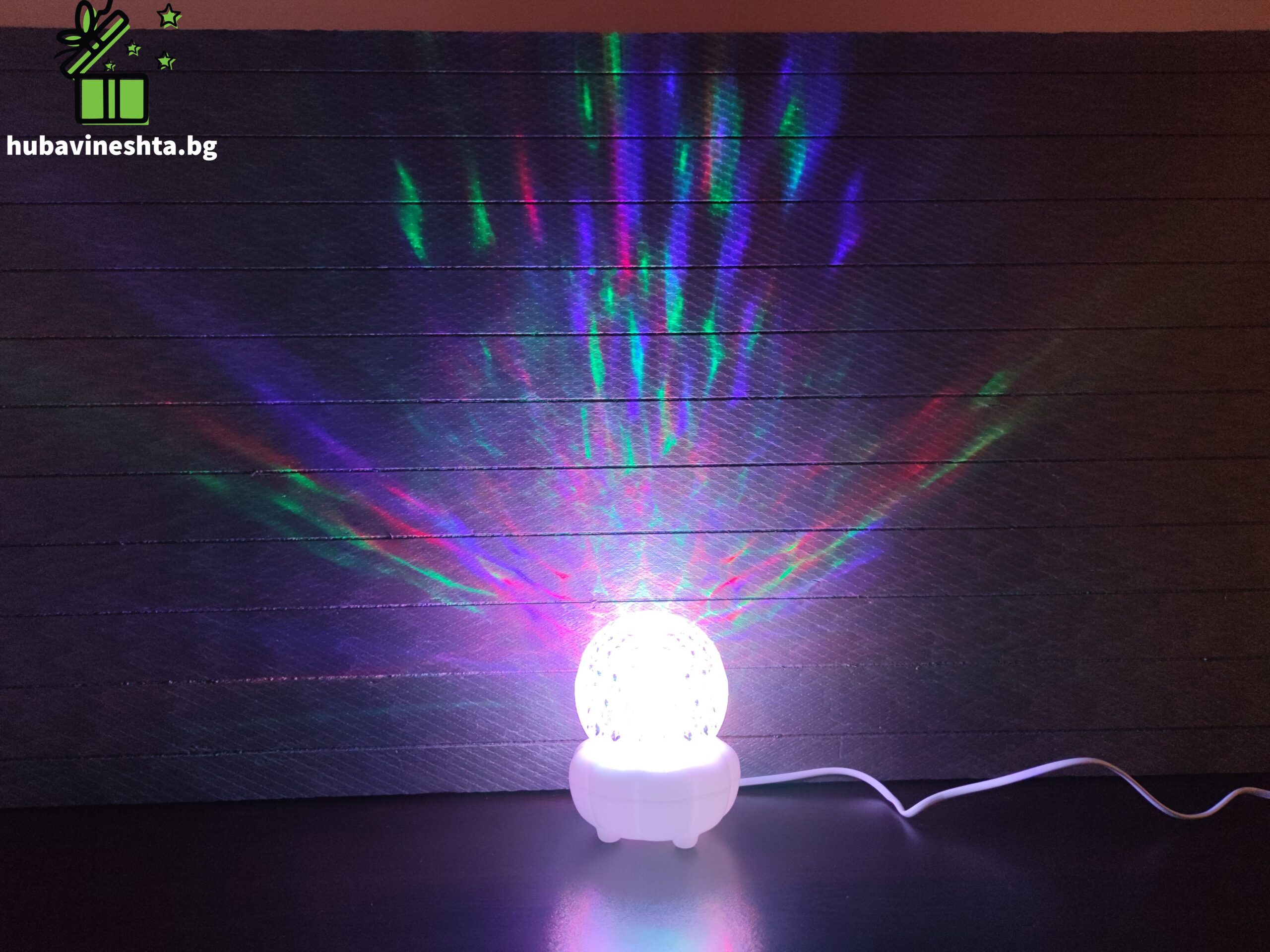диско топка.2 scaled ВЪРТЯЩА СЕ LED ДИСКО ТОПКА ВЪРТЯЩА СЕ LED ДИСКО ТОПКА - Image 3