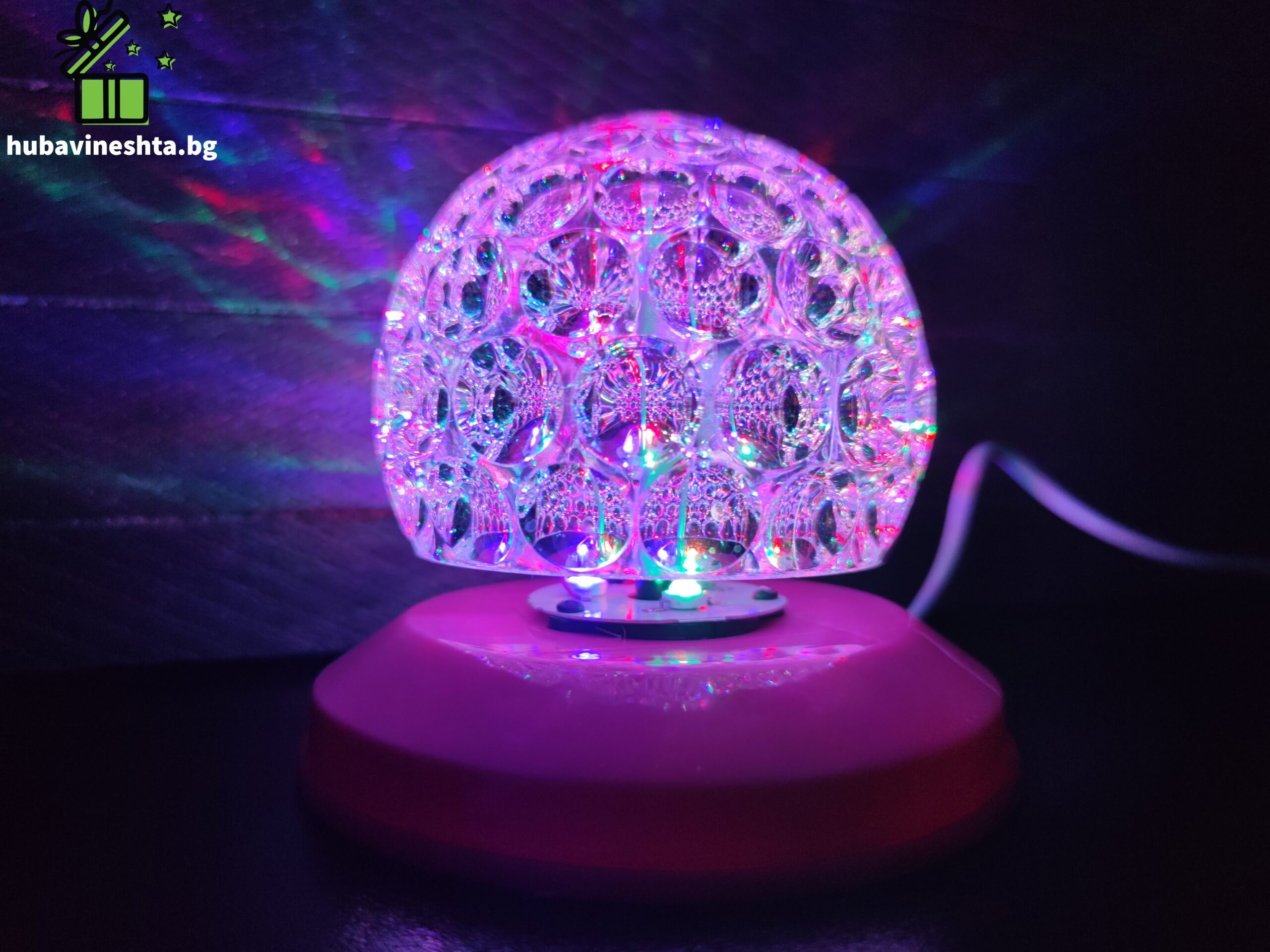 лампа диско топка.2 scaled ВЪРТЯЩА СЕ LED ДИСКО ТОПКА ВЪРТЯЩА СЕ LED ДИСКО ТОПКА - Image 3