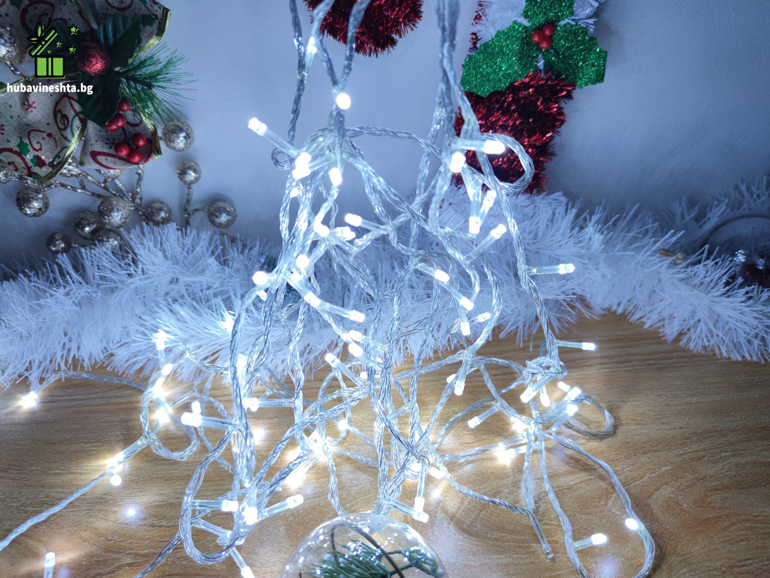 коледни led лампички гирлянд студено бели.1 scaled КОЛЕДНИ БЕЛИ LED ЛАМПИЧКИ 9 МЕТРА Коледни бели LED лампички 9 метра